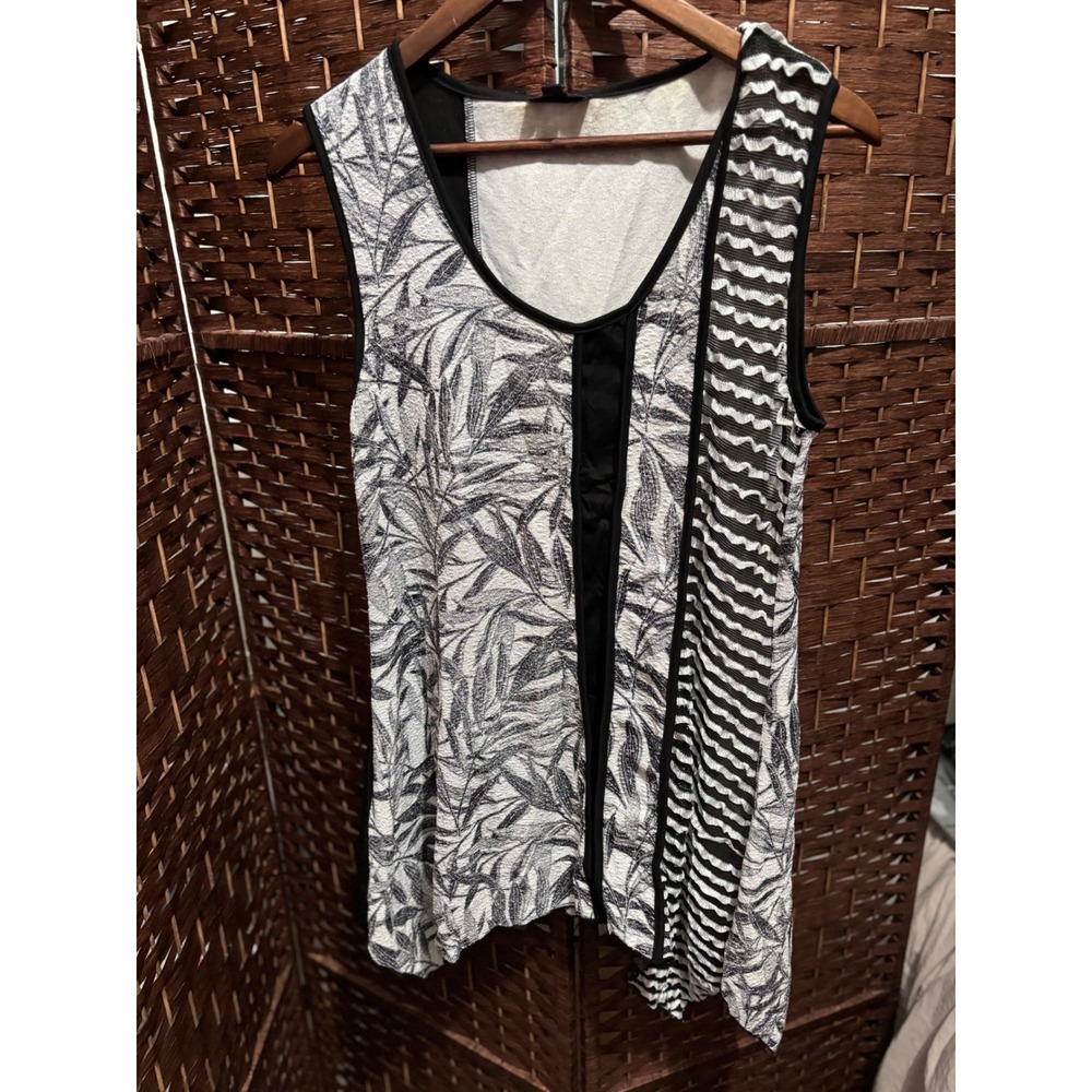 Lily womens Medium Top Asymmetrical Hem Whimsy Fairy